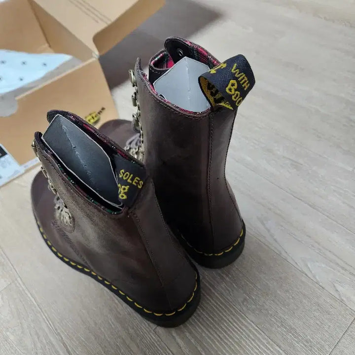 [BUNJANG] Dr. Martens Long Boots Dark Brown / 닥터마틴 블랙 롱 부츠 다크브라운