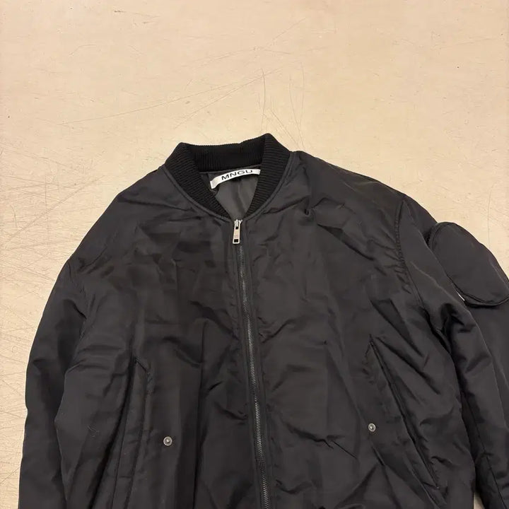 [BUNJANG] MNGU Black Bomber Jacket / MNGU 블랙 봄버 자켓