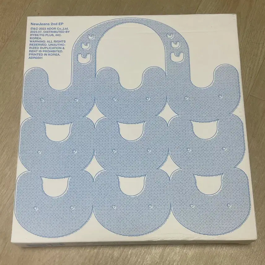 단순개봉 뉴진스 해린 비치백 앨범 판매