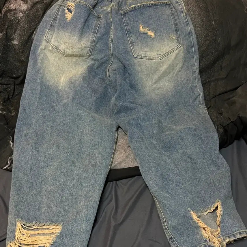 [BUNJANG] Distressed Denim / 간지나는 데미지 데님