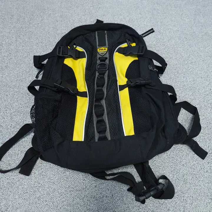 [BUNJANG] Backpack / 휠라 백팩 가방