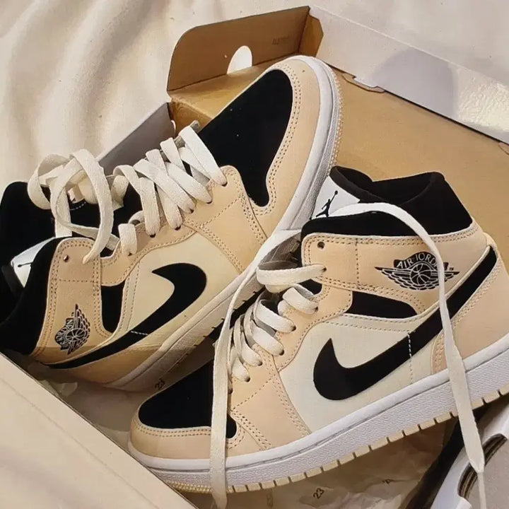 [BUNJANG] Nike Air Jordan 1 Mid Barely Orange 220 / 나이키 에어조던 1 미드 베얼리 오렌지 220