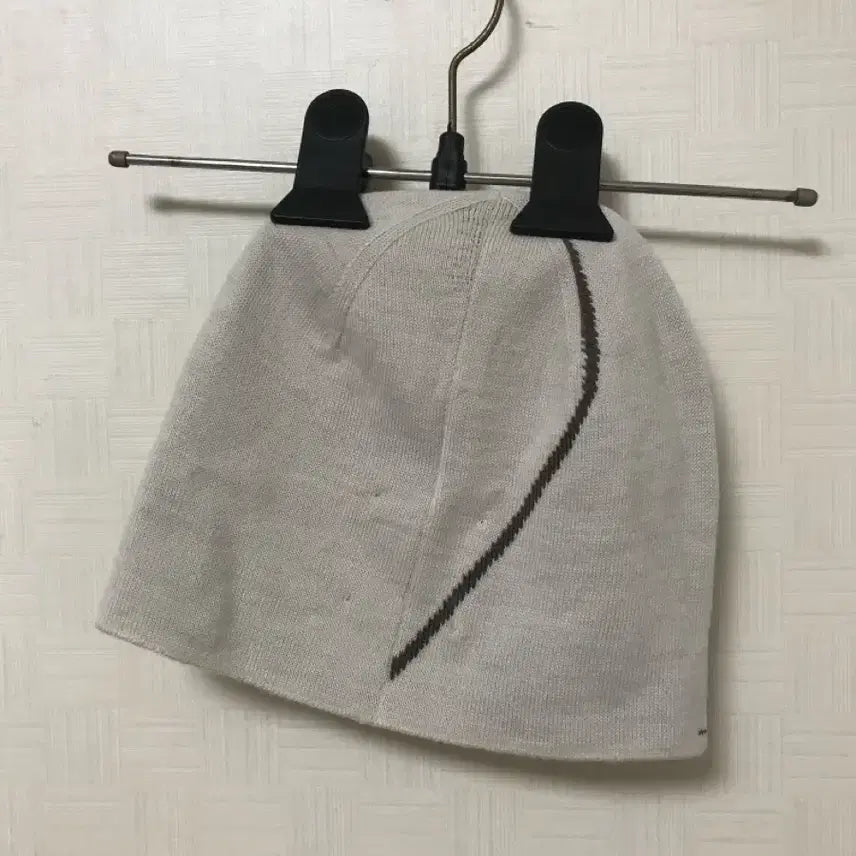 [BUNJANG] Roa Knit Beanie / [로아] 니트 비니