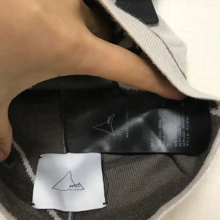 [BUNJANG] Roa Knit Beanie / [로아] 니트 비니