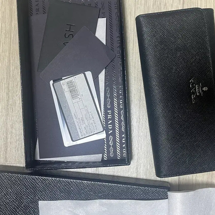 [BUNJANG] Prada Long Wallet / 프라다 장지갑