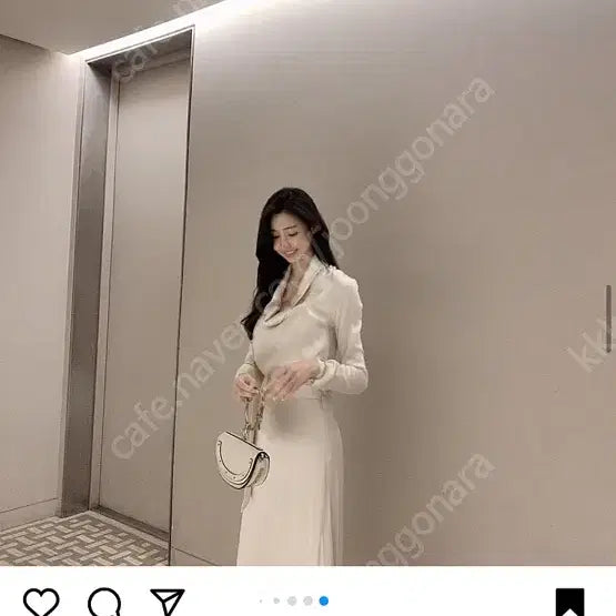 [BUNJANG] Lapla B Muse Satin Blouse / 라플라 비마뮤즈 블라우스