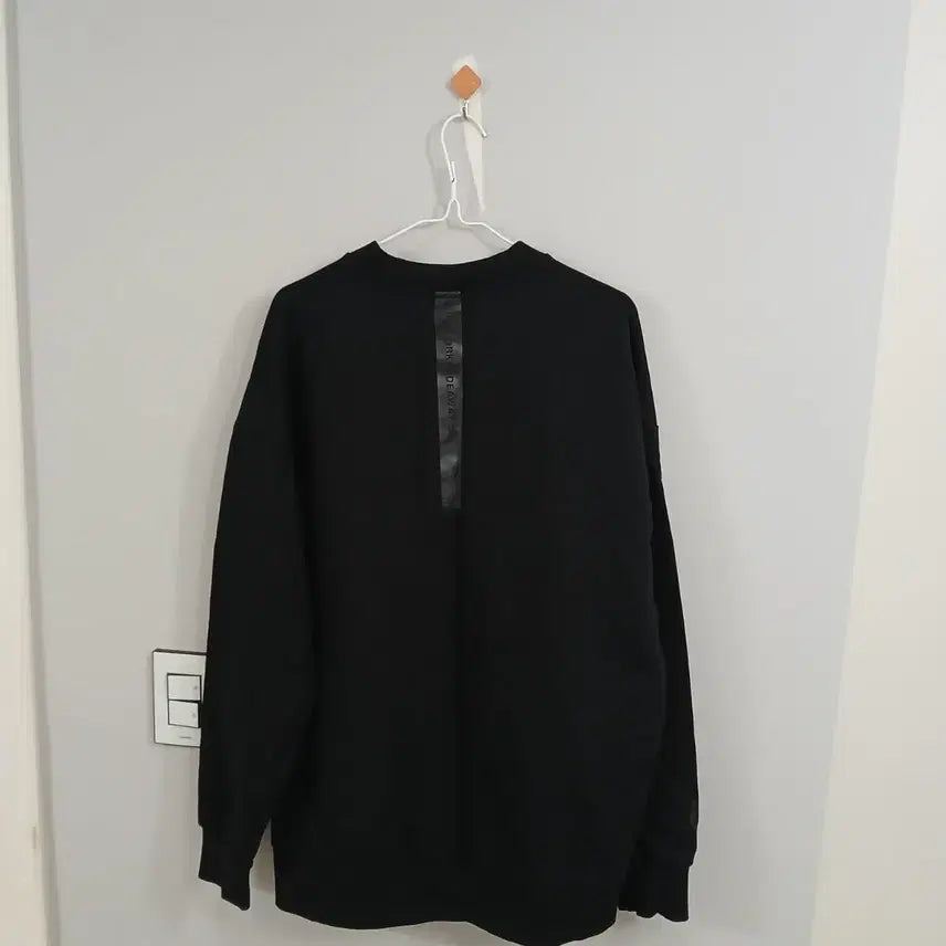[BUNJANG] LifeWork Sweatshirt (Size 100-105) / (미사용) 라이프워크 맨투맨 정품 100~105