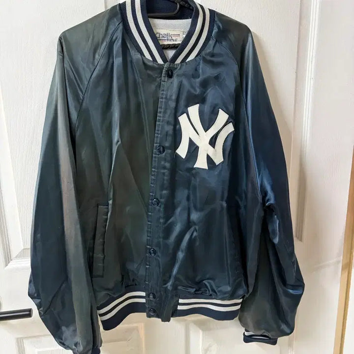 [BUNJANG] New York Yankees Nylon Varsity Jacket / 90s 뉴욕양키스 나일론 바시티 자켓