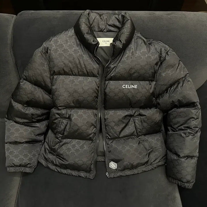 [BUNJANG] Celine Triomphe Down Jacket Black (Size 52) / 셀린느 트리옹프 패딩 나일론 자카드 다운 자켓 블랙 52