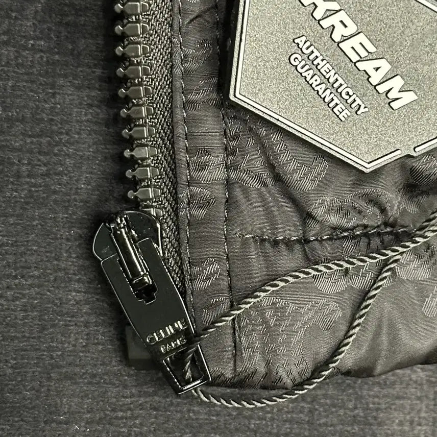 [BUNJANG] Celine Triomphe Down Jacket Black (Size 52) / 셀린느 트리옹프 패딩 나일론 자카드 다운 자켓 블랙 52