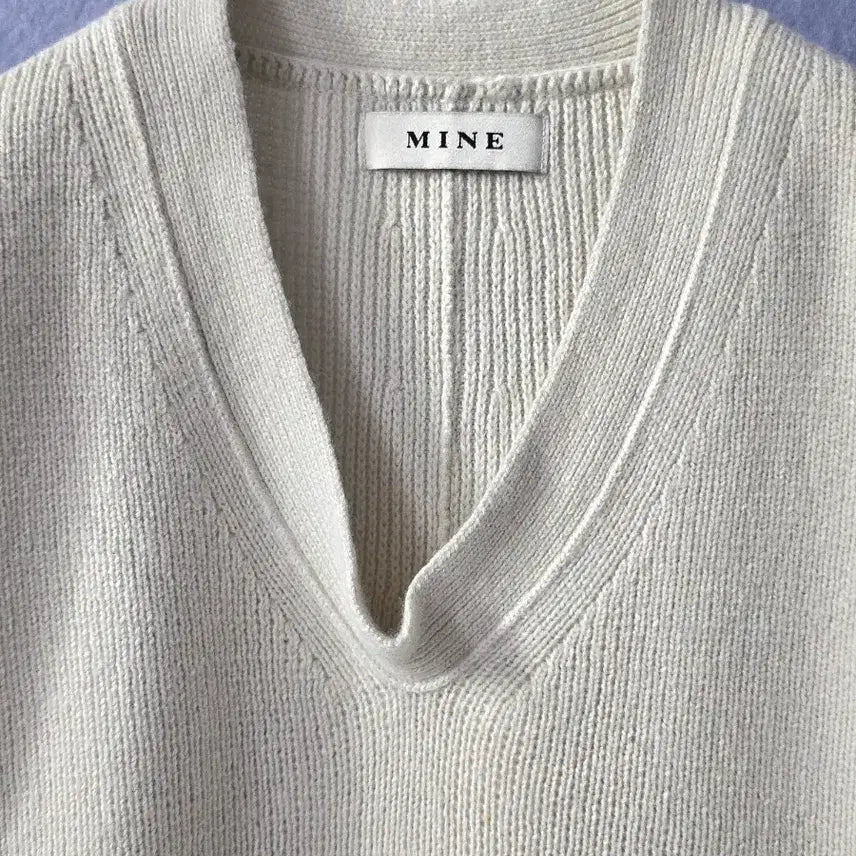 [BUNJANG] Loose Fit Raccoon Wool Blend Knit / 마인 루즈핏 라쿤 혼방 울 니트