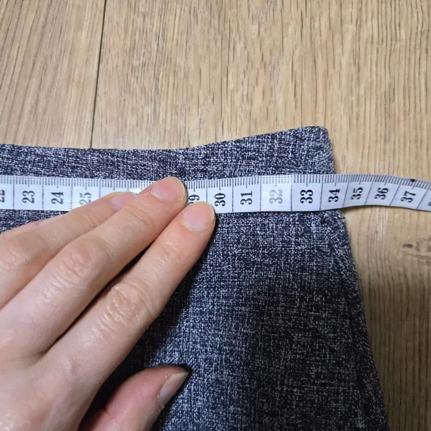 [BUNJANG] CATEALK Charcoal Gray Flare Mini Skirt / CATEALK 차콜 그레이  밑단 플레어.미니 스커트