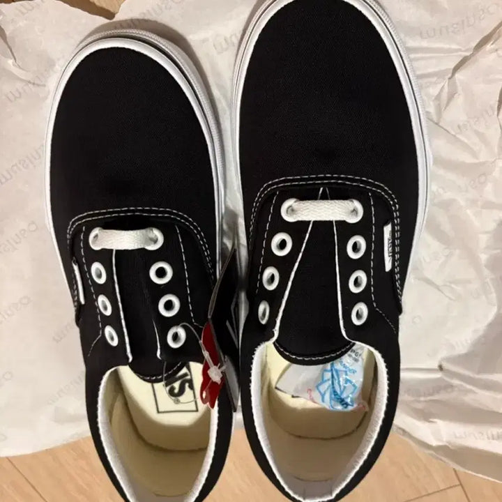 [BUNJANG] Vans Black Sneakers / 새상품 반스 신발 판매합니다