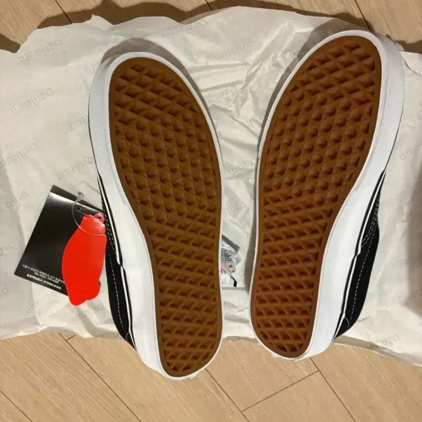 [BUNJANG] Vans Black Sneakers / 새상품 반스 신발 판매합니다