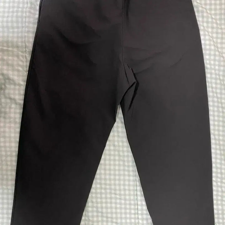 [BUNJANG] COS Pleated Tapered Track Pants / 코스 COS 핀턱 테이퍼드 트랙 팬츠