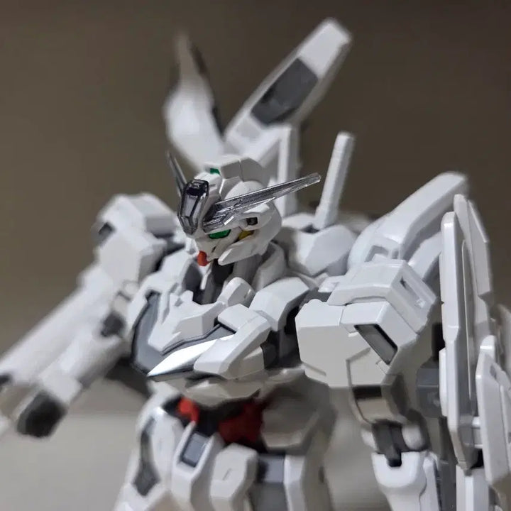 [BUNJANG] HG Gundam Calibarn Assembled Model / 반다이 HG 수성의 마녀 건담 캘리번 깔끔 가조립