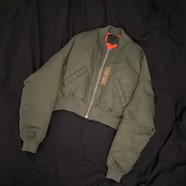 [BUNJANG] ALICE Reversible Crop Goose Down Bomber Jacket / 알써틴 리버서블 크롭 구스다운 봄버