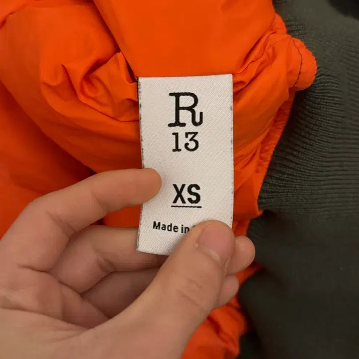 [BUNJANG] ALICE Reversible Crop Goose Down Bomber Jacket / 알써틴 리버서블 크롭 구스다운 봄버