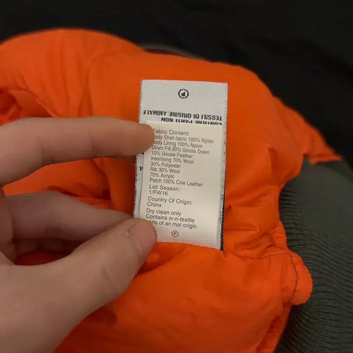 [BUNJANG] ALICE Reversible Crop Goose Down Bomber Jacket / 알써틴 리버서블 크롭 구스다운 봄버