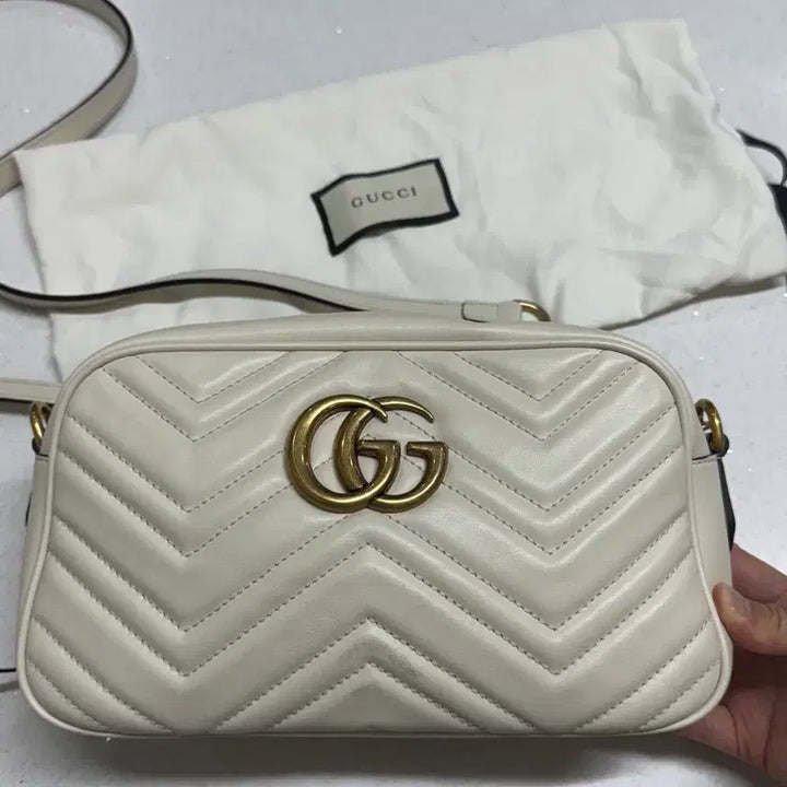 [BUNJANG] Gucci Matelassé GG Shoulder Bag Ivory / 구찌 마틀라세 GG 숄더백 아이보리