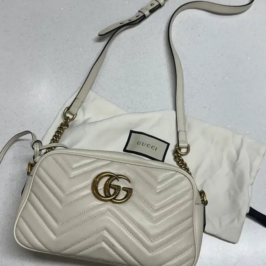 [BUNJANG] Gucci Matelassé GG Shoulder Bag Ivory / 구찌 마틀라세 GG 숄더백 아이보리