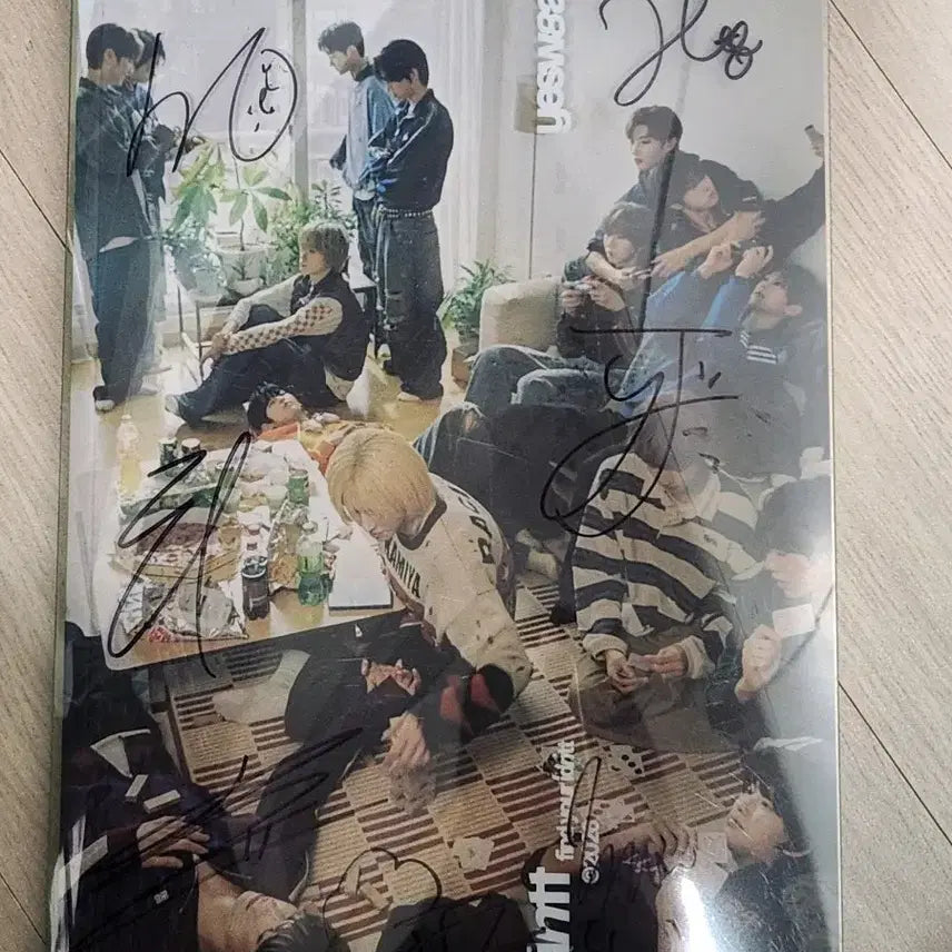 아이덴티티 친필 싸인 앨범 비매