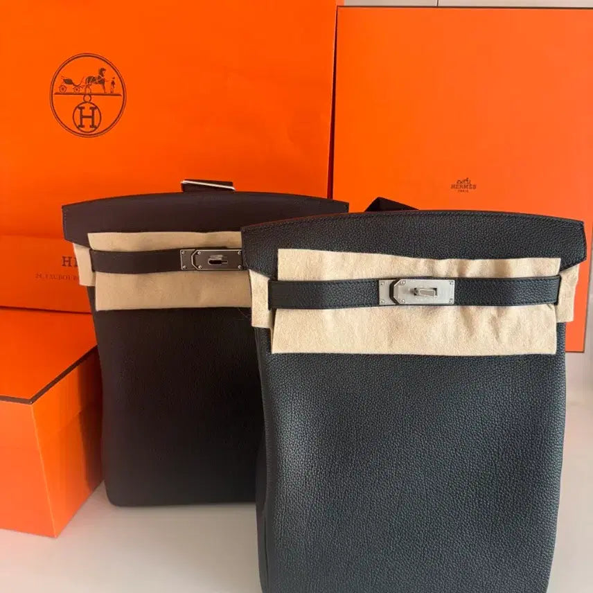 [BUNJANG] Hermes GM Black Crossbody Bag / [백화점풀셋]에르메스 핵아도GM 블랙은장/카반은장 크로스백 K각인