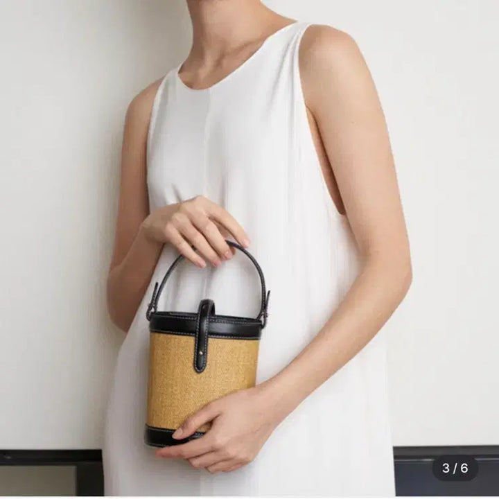 [BUNJANG] Hermes Raffia Mini Bucket Bag (Like New) / 에르베 미니 버킷백 라피아 (거의 새상품)