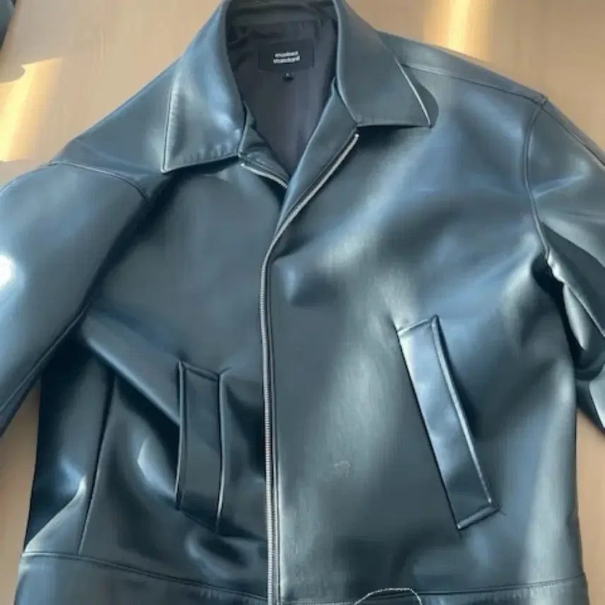 [BUNJANG] Musinsa Standard Synthetic Leather Extra Oversized Single Jacket (Size L) / 무신사스탠다드 신세틱 레더 엑스트라 오버사이즈 싱글재킷 L사이즈 판매