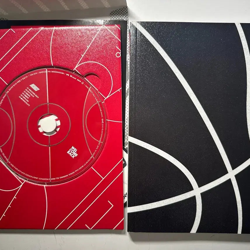 iKON 데뷔 하프 앨범 비매