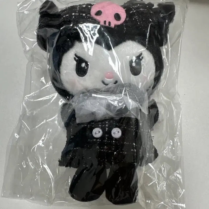 [BUNJANG] Kuromi Tweed Doll Keychain Set / 쿠로미 트위드 인형 키링 세트 새상품