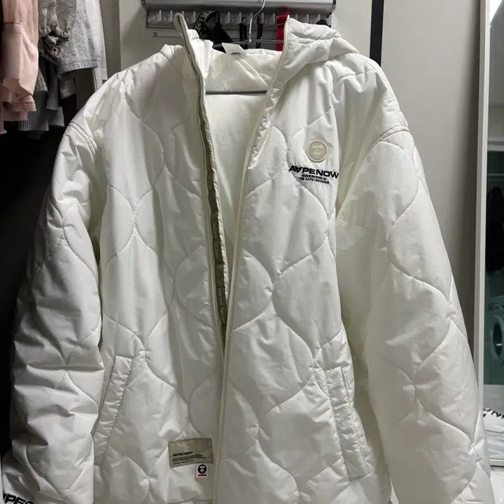 [BUNJANG] Aape White Padded Jacket XL / 에이프 Aape 화이트 패딩 XL