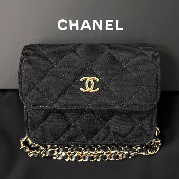 [BUNJANG] Chanel Fabric Mini Black Chain Crossbody Bag / [미사용/정품] 샤넬 패브릭 미니 블랙 체인 크로스백 가방