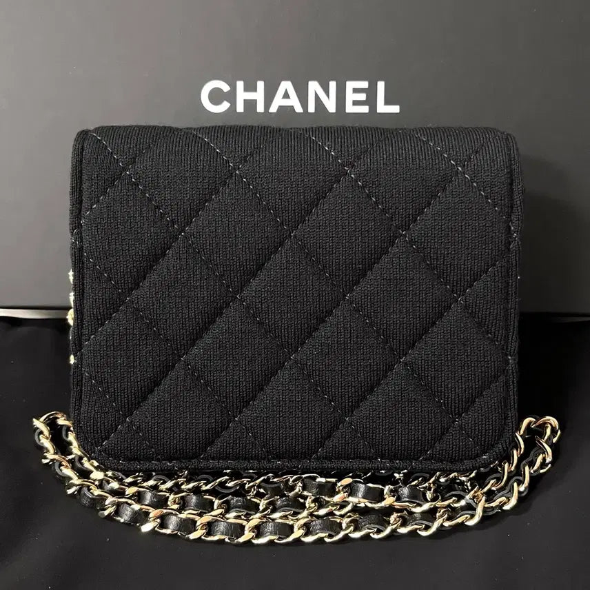 [BUNJANG] Chanel Fabric Mini Black Chain Crossbody Bag / [미사용/정품] 샤넬 패브릭 미니 블랙 체인 크로스백 가방
