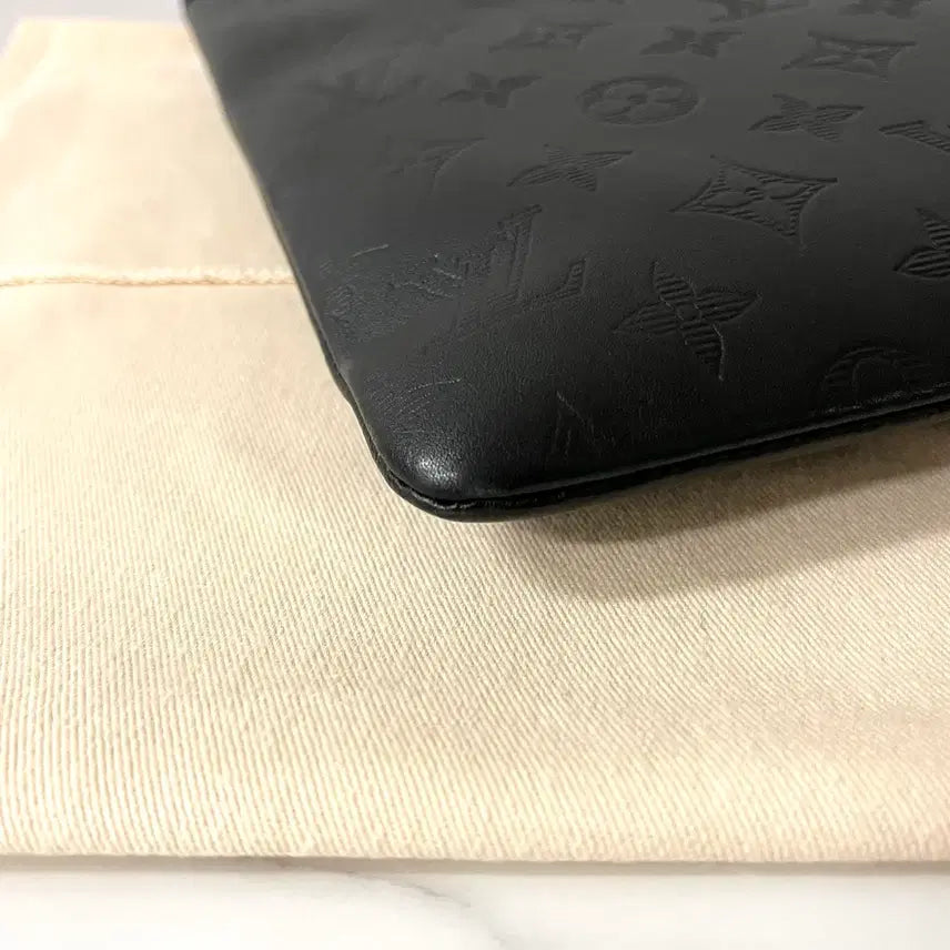 [BUNJANG] Louis Vuitton Discovery Shadow Pochette Clutch Bag / [S급/정품] 루이비통 디스커버리 쉐도우 포쉐트 블랙 GM 클러치 백