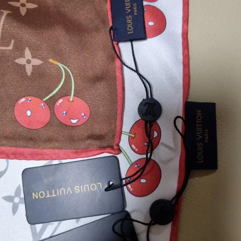 [BUNJANG] Silk Scarf / 실크 스카프