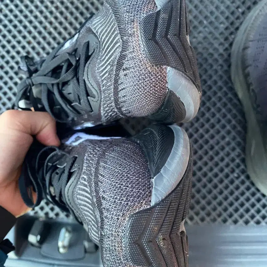 [BUNJANG] Superblast 2 Sneakers / 슈퍼블라스트2 255