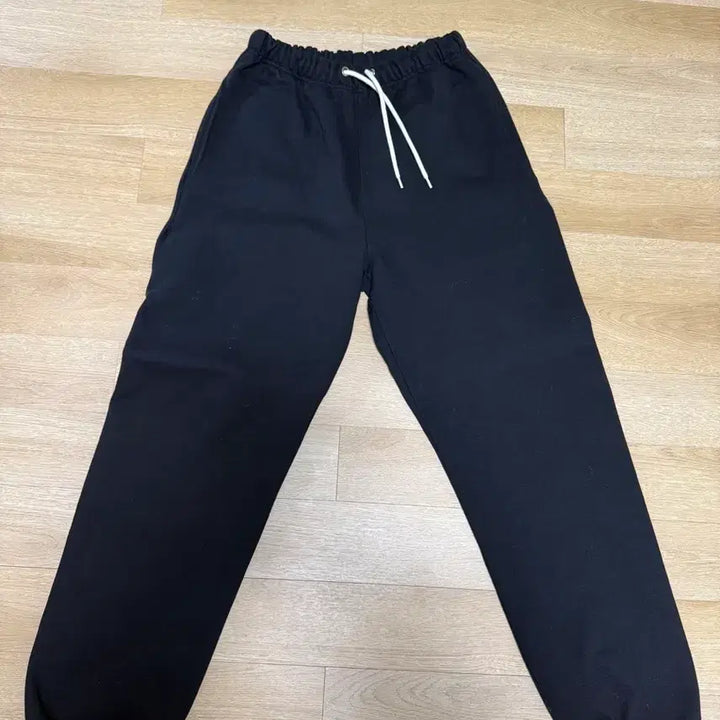[BUNJANG] Outstanding Jogger Sweatpants / 아웃스탠딩 조거팬츠 스웻팬츠 (새거)