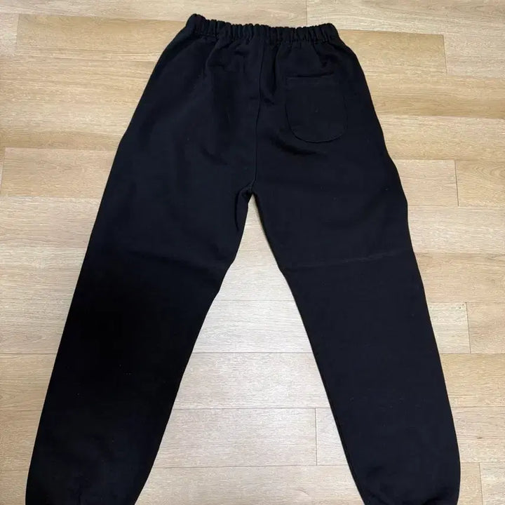 [BUNJANG] Outstanding Jogger Sweatpants / 아웃스탠딩 조거팬츠 스웻팬츠 (새거)