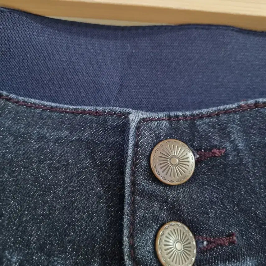 [BUNJANG] Banding Spandex Trousers / 사계절  밴딩 스판. 청 통바지.  깨끗해요. 허리32까지