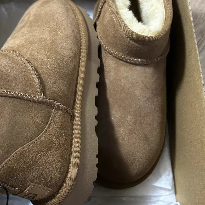 [BUNJANG] UGG Classic Ultra Mini Boots Chestnut / 백화점아울렛정품)) UGG 클래식 울트라 미니부츠 1116109 체스트넛