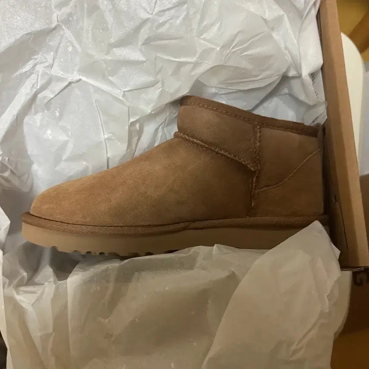 [BUNJANG] UGG Classic Ultra Mini Boots Chestnut / 백화점아울렛정품)) UGG 클래식 울트라 미니부츠 1116109 체스트넛