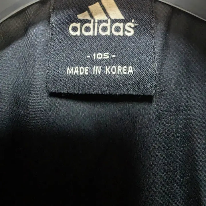 [SOLD OUT] 아디다스 블랙/골드 삼선 패딩 점퍼