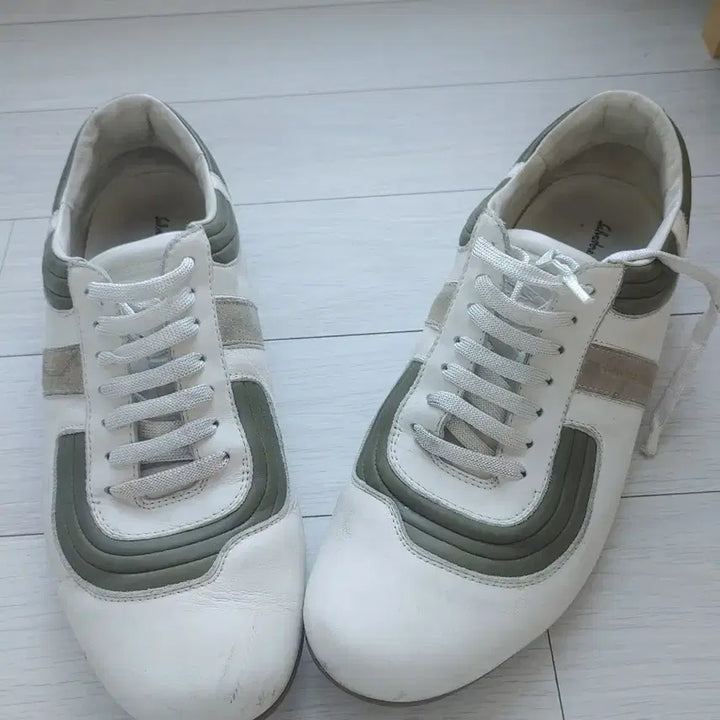 [SOLD OUT] 페레가모 스니커즈 8.5 275mm
