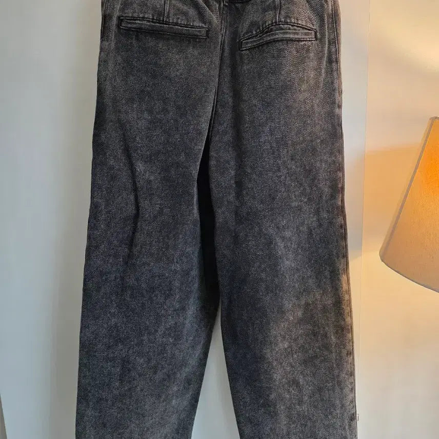 [BUNJANG] Customellow 22FW Gray Stone Wash Denim Wide Balloon Pants / 22FW 커스텀멜로우 그레이 돌청 워싱 데님 와이드 팬츠 벌룬핏(32)