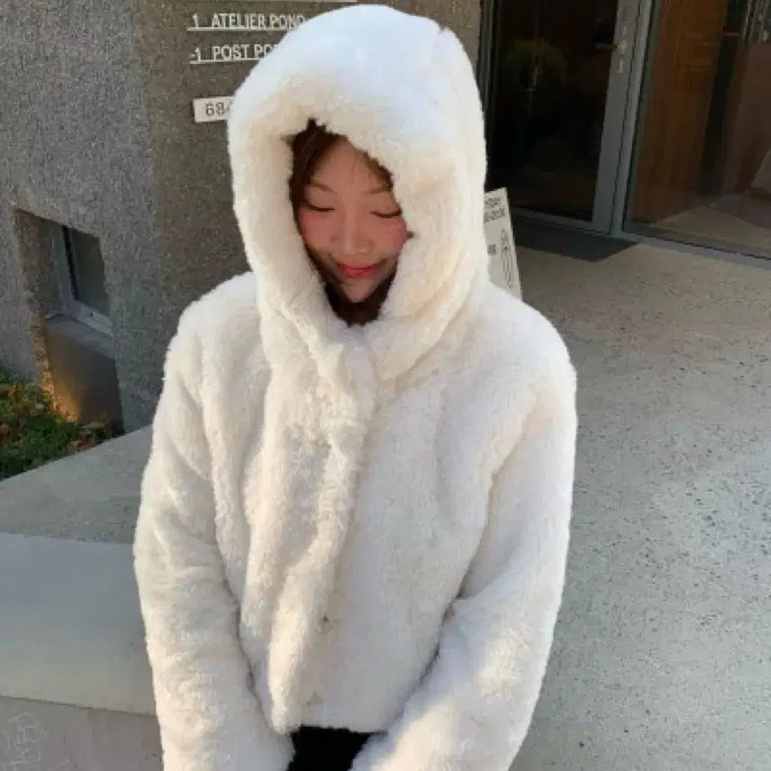 [BUNJANG] Sober Shop Ivory Fur Hooded Jacket / 우체국 택포 소버샵 후드자켓 퍼자켓