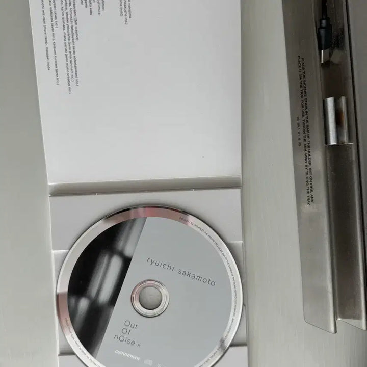 [BUNJANG] Ryuichi Sakamoto Out of Noise CD / 류이치사카모토 out of noise CD