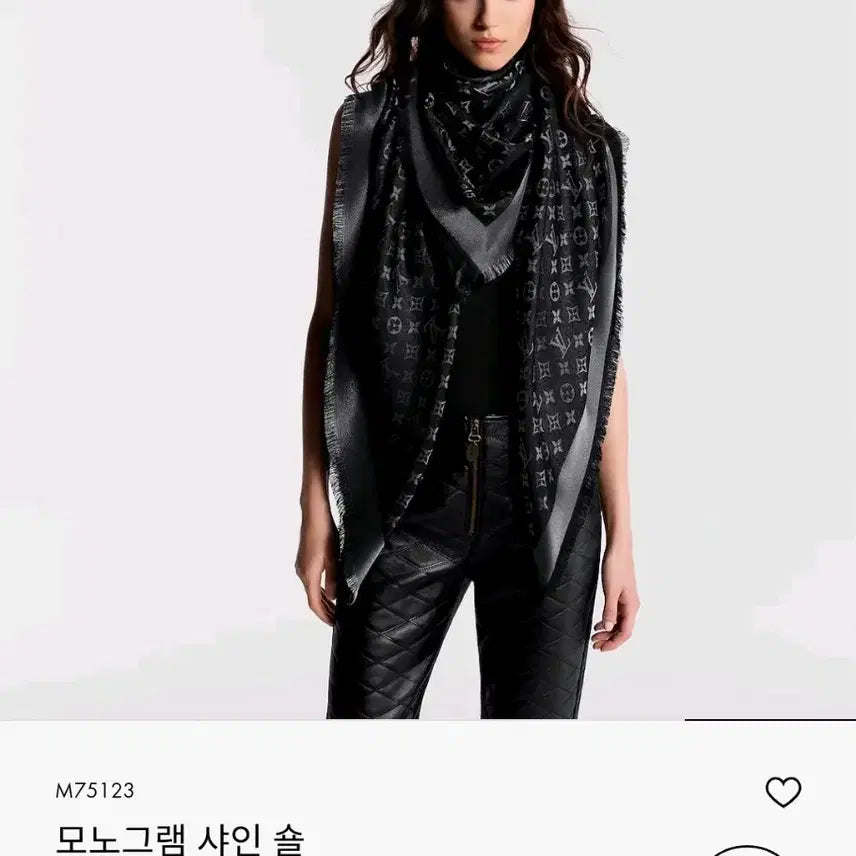 [BUNJANG] Louis Vuitton Monogram Shine Shawl Black / 루이비통 모노그램 샤인 숄 블랙