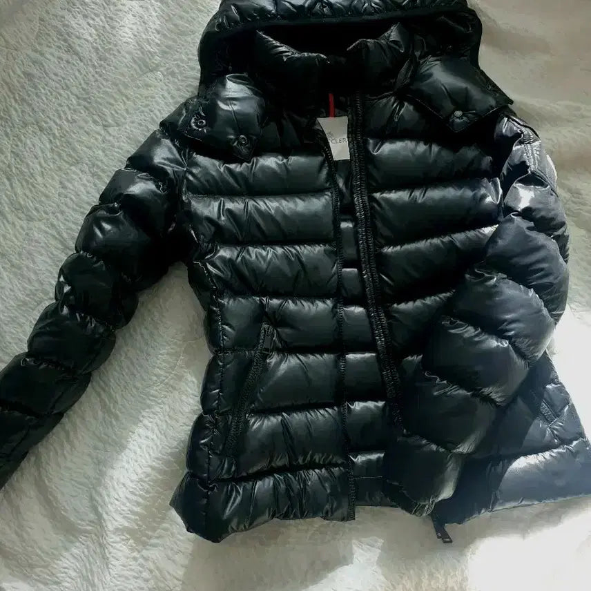 [BUNJANG] Moncler Short Padded Body Black Jacket / 몽클레어숏패딩바디블랙 1