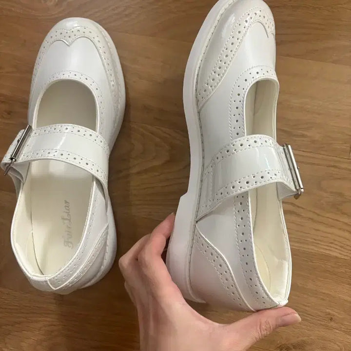 [SOLD OUT] FairLiar 페어라이어 화이트 메리제인 골프화